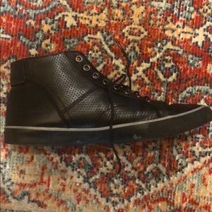 Used men’s coach sneaker